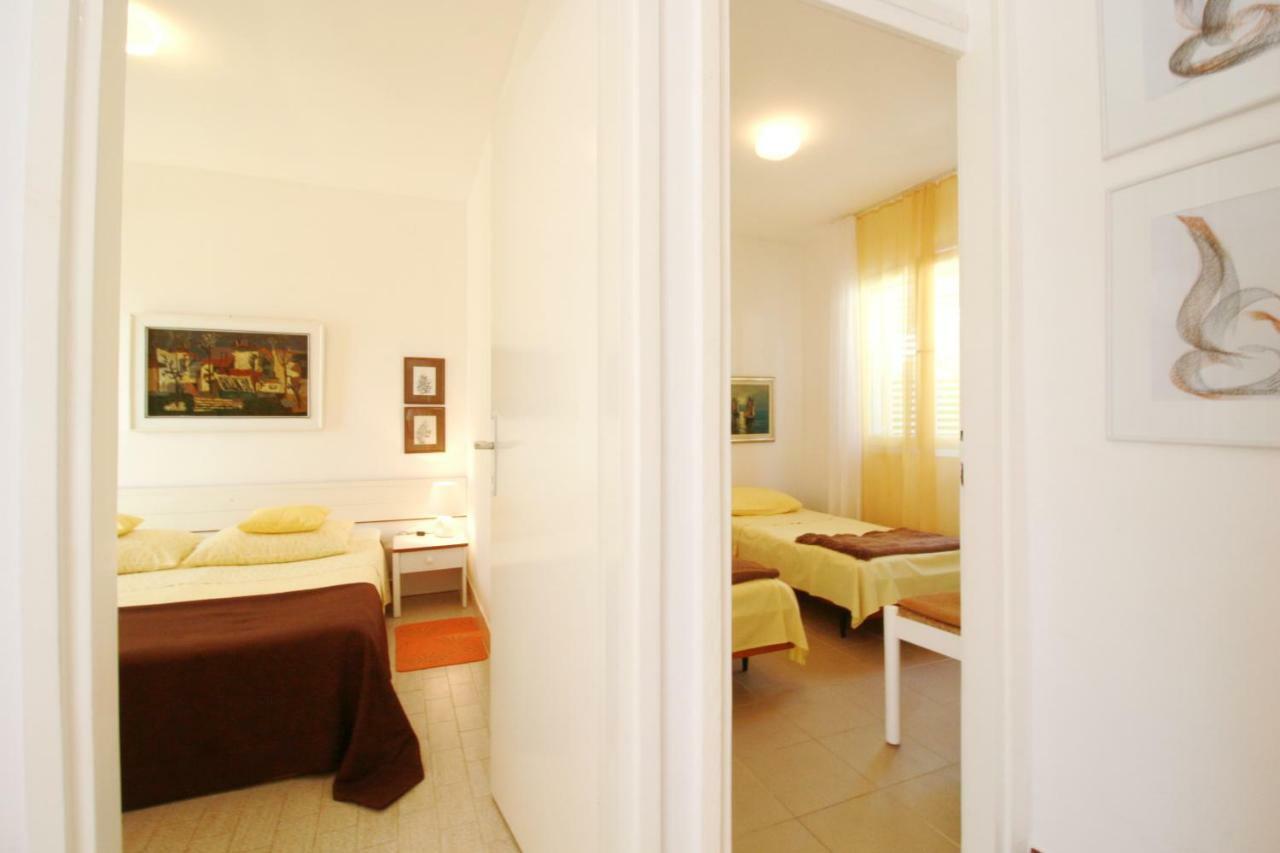 Apartment Dada Petrcane Eksteriør bilde